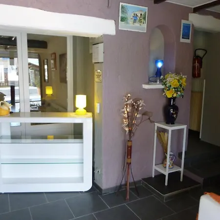 Le Calypso 2* Ιέρ