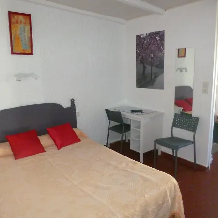 Le Calypso 2* Ιέρ