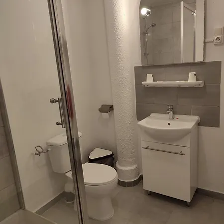 Le Calypso Hotel 2*