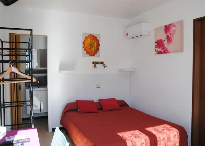 Le Calypso Отель Йер