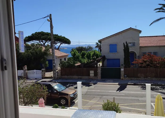 Le Calypso Отель 2*