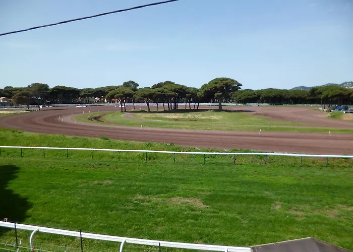 卡吕普索酒店 2*